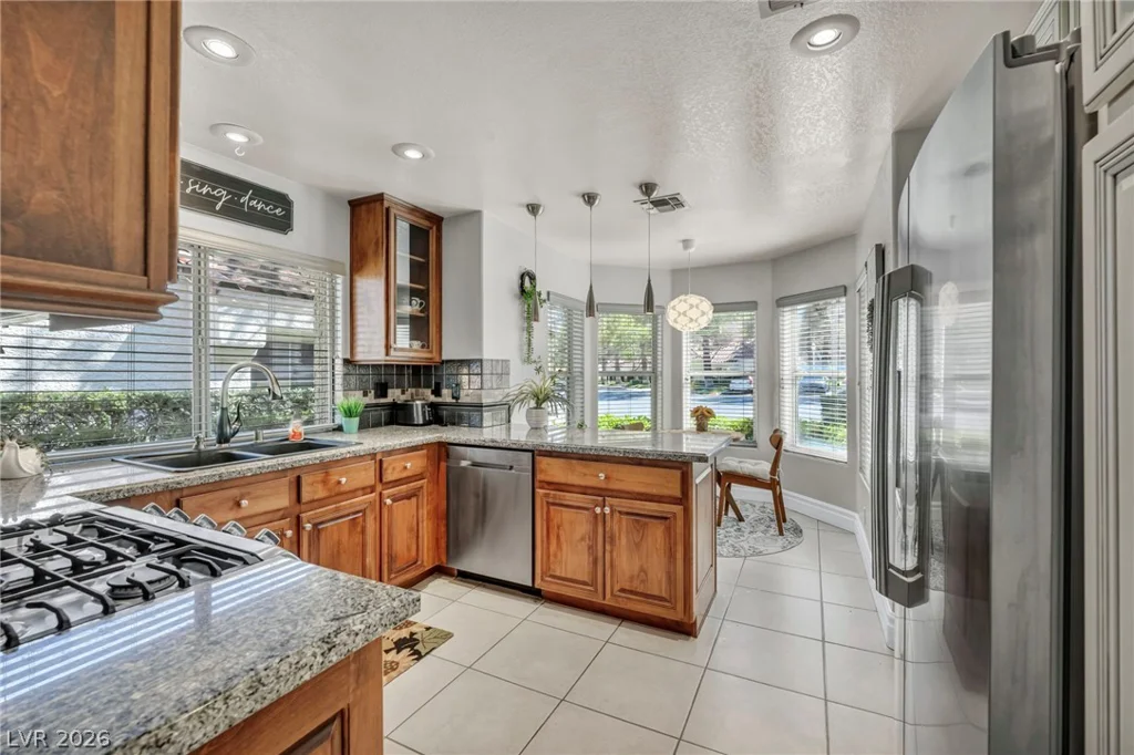 6954 Emerald Springs, Las Vegas, NV 89113