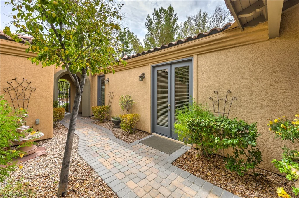 11809 Weybrook Park, Las Vegas, NV 89141