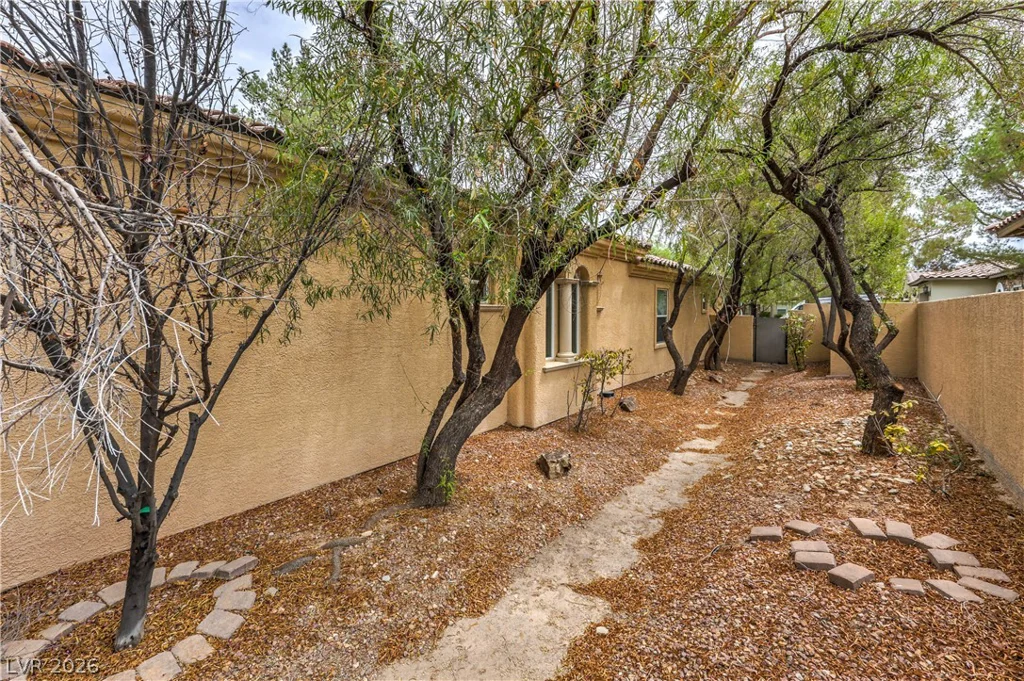 11809 Weybrook Park, Las Vegas, NV 89141