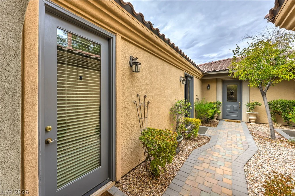 11809 Weybrook Park, Las Vegas, NV 89141