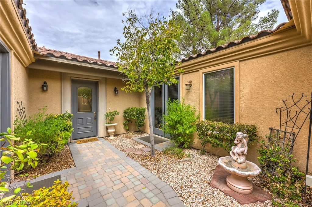 11809 Weybrook Park, Las Vegas, NV 89141