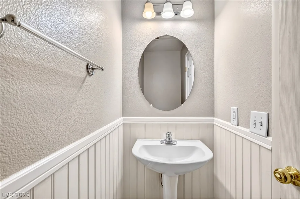 712 Salt Flats Circle, Henderson, NV 89011