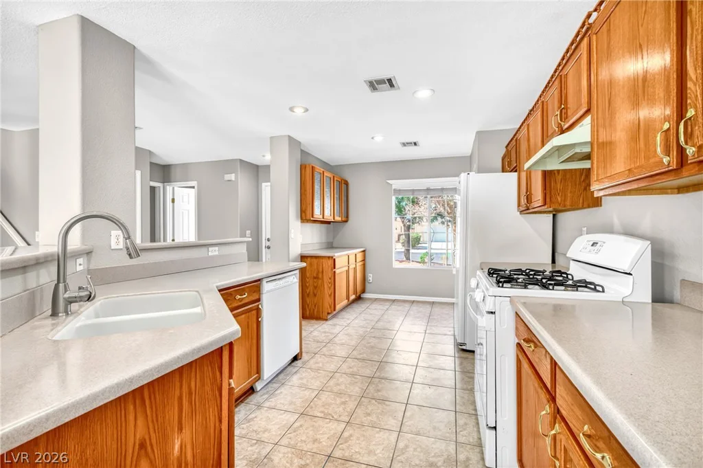 712 Salt Flats Circle, Henderson, NV 89011