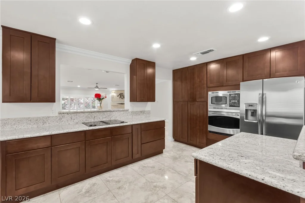 2400 Plaza Del Grande, Las Vegas, NV 89102