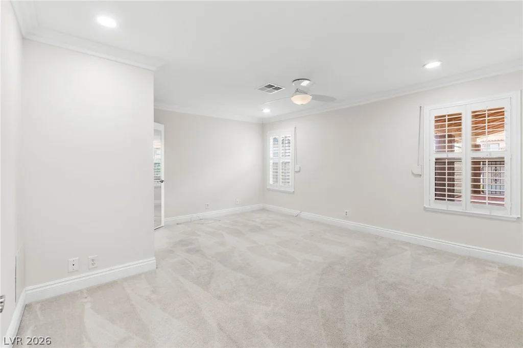 2400 Plaza Del Grande, Las Vegas, NV 89102