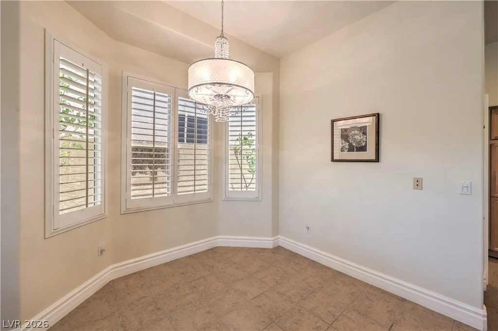 251 Cliff Valley, Las Vegas, NV 89148