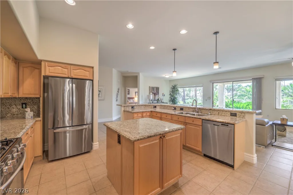 251 Cliff Valley, Las Vegas, NV 89148