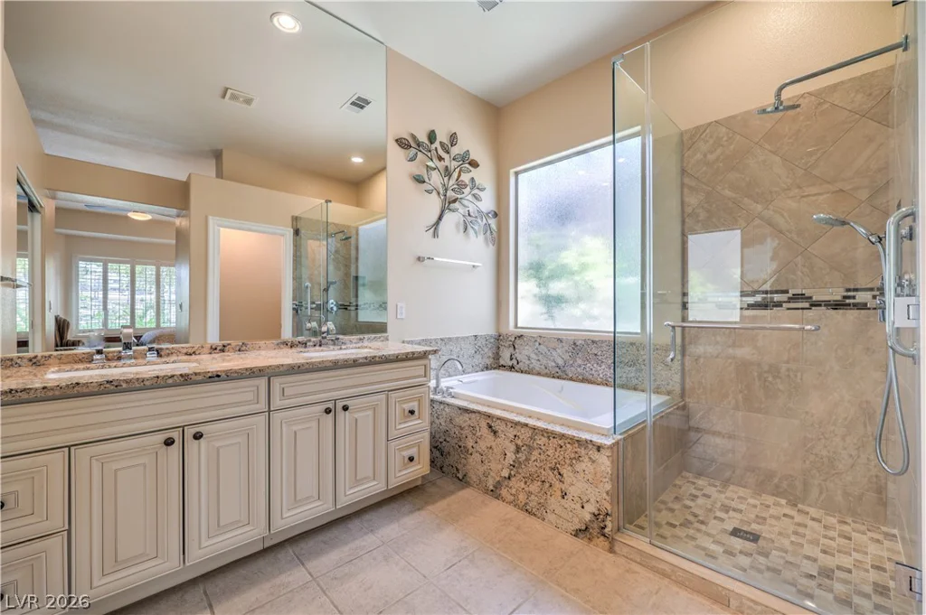 251 Cliff Valley, Las Vegas, NV 89148