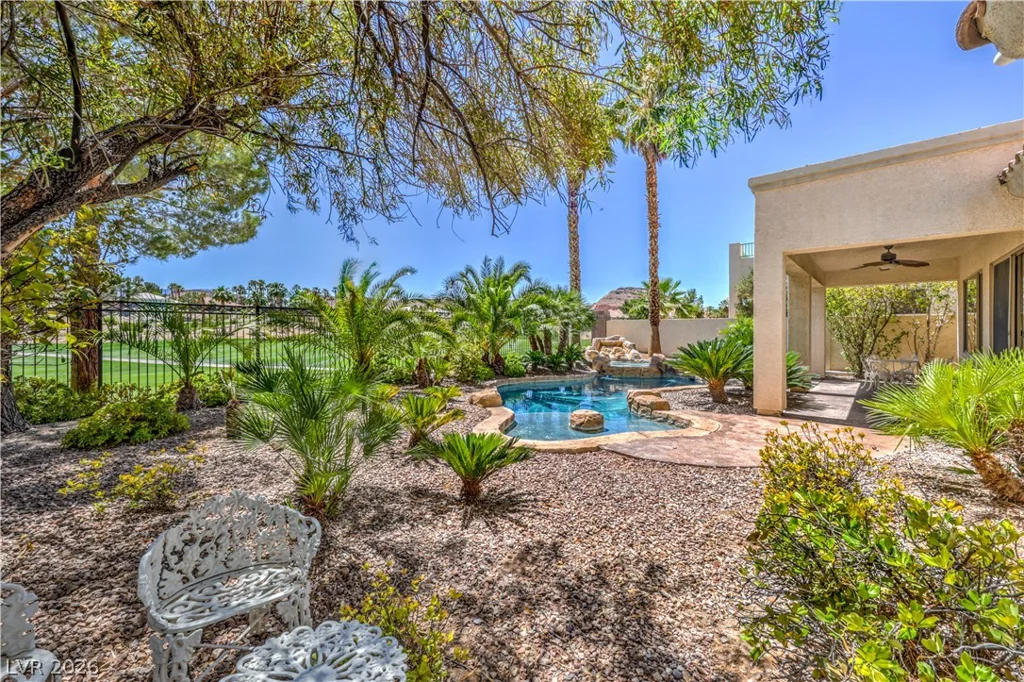 251 Cliff Valley, Las Vegas, NV 89148