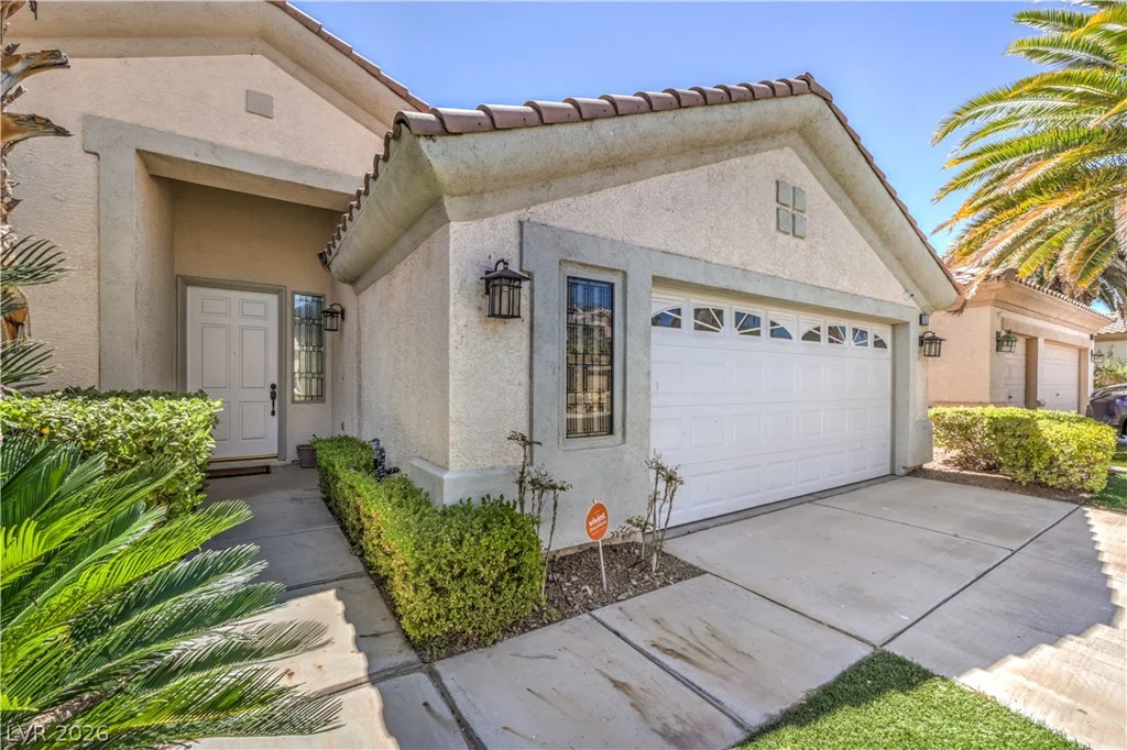 251 Cliff Valley, Las Vegas, NV 89148