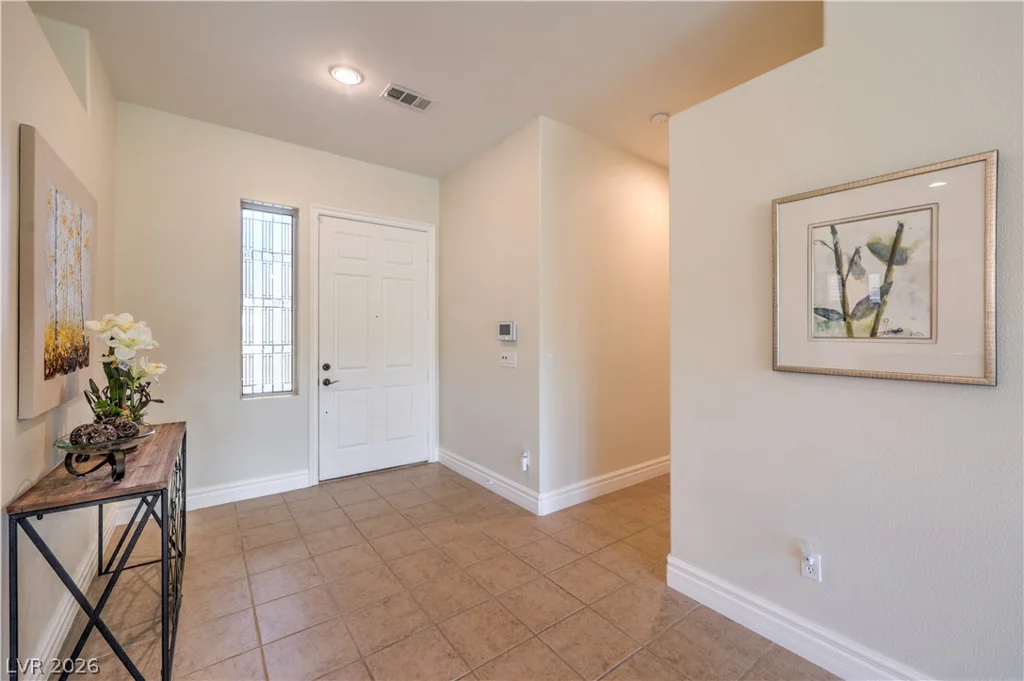 251 Cliff Valley, Las Vegas, NV 89148