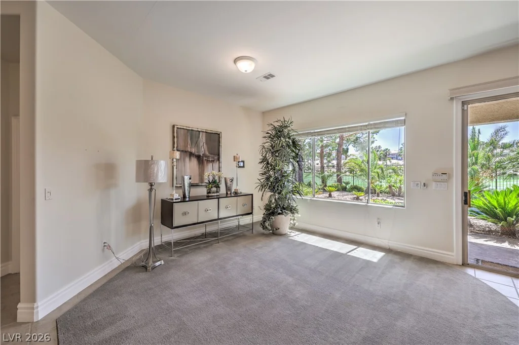 251 Cliff Valley, Las Vegas, NV 89148
