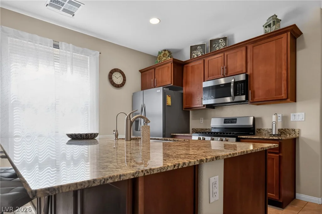 2707 ChinaBerry Hill, Laughlin, NV 89029