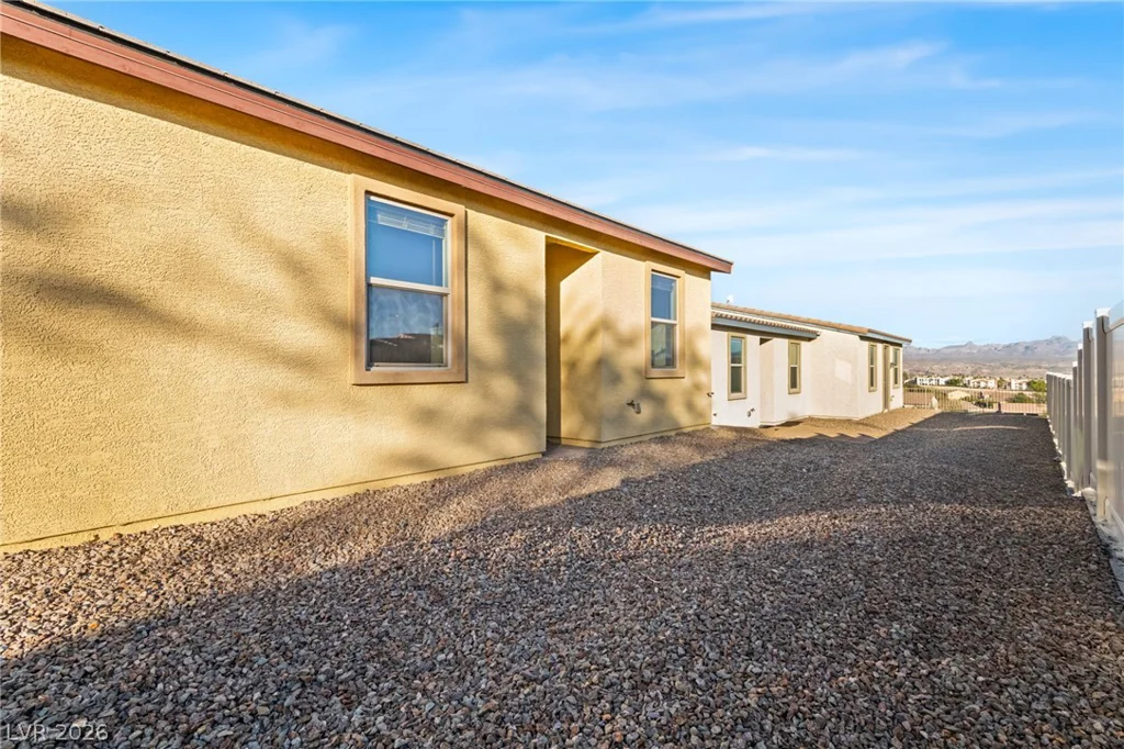 2707 ChinaBerry Hill, Laughlin, NV 89029