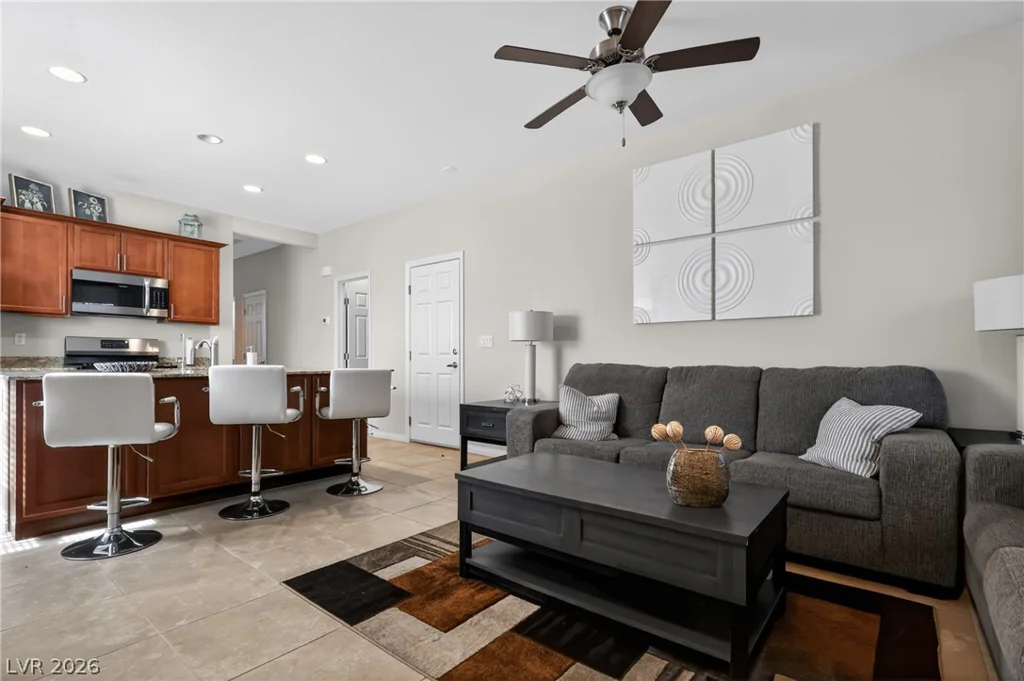 2707 ChinaBerry Hill, Laughlin, NV 89029