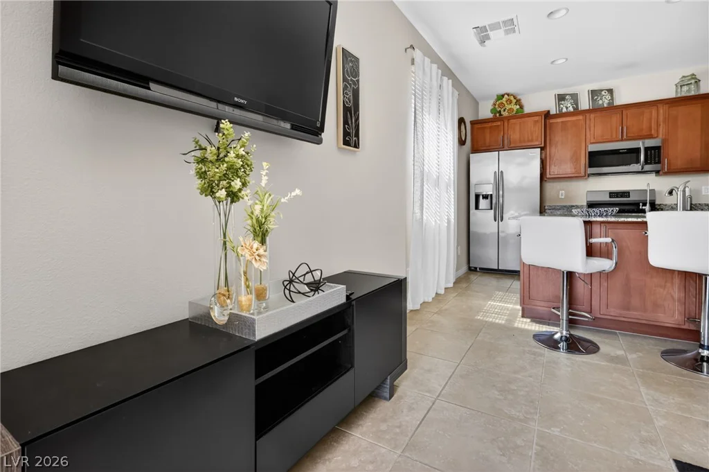 2707 ChinaBerry Hill, Laughlin, NV 89029