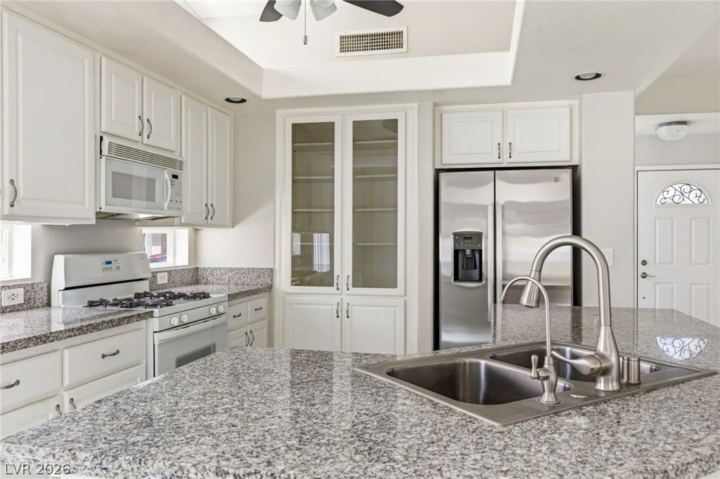 8721 Country View, Las Vegas, NV 89129