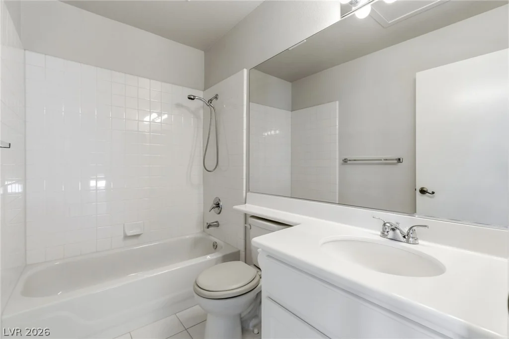 8721 Country View, Las Vegas, NV 89129