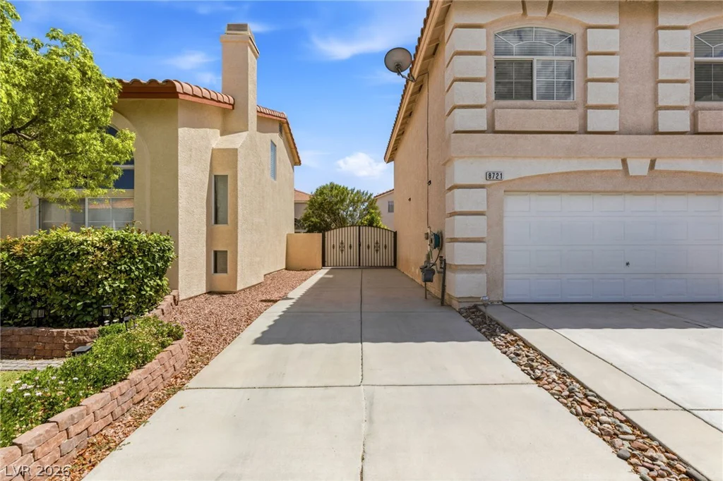 8721 Country View, Las Vegas, NV 89129