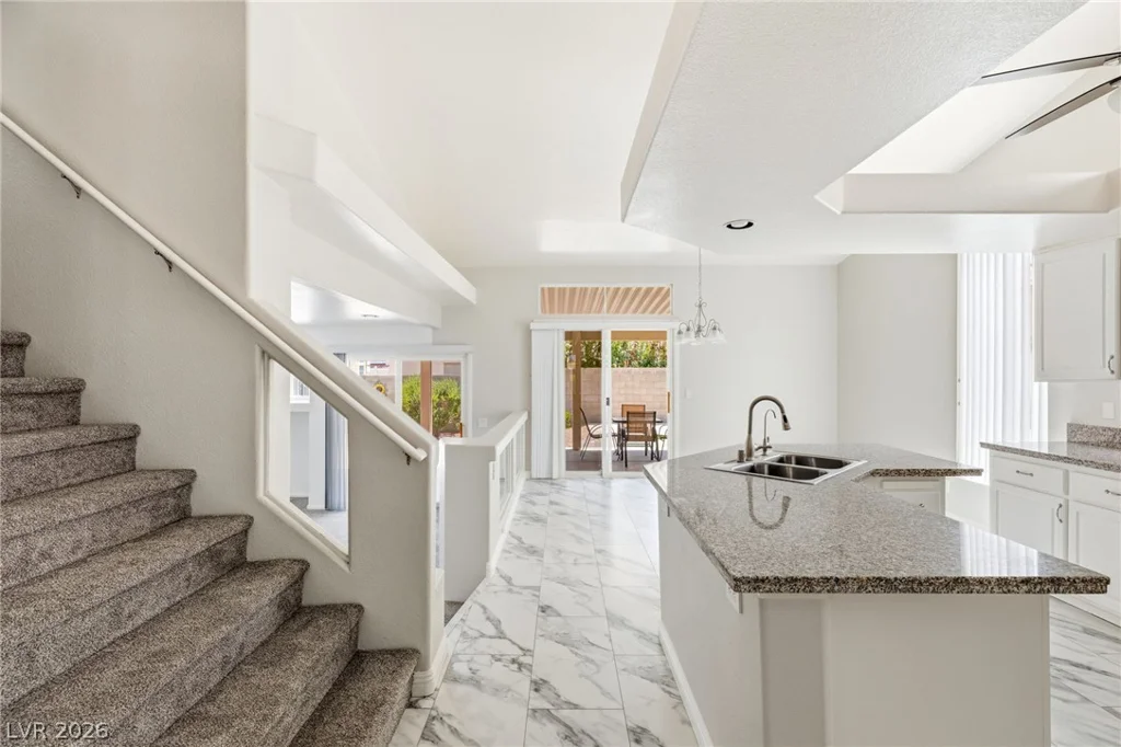 8721 Country View, Las Vegas, NV 89129