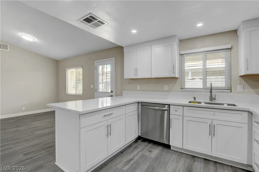 3948 New Hope, Las Vegas, NV 89110