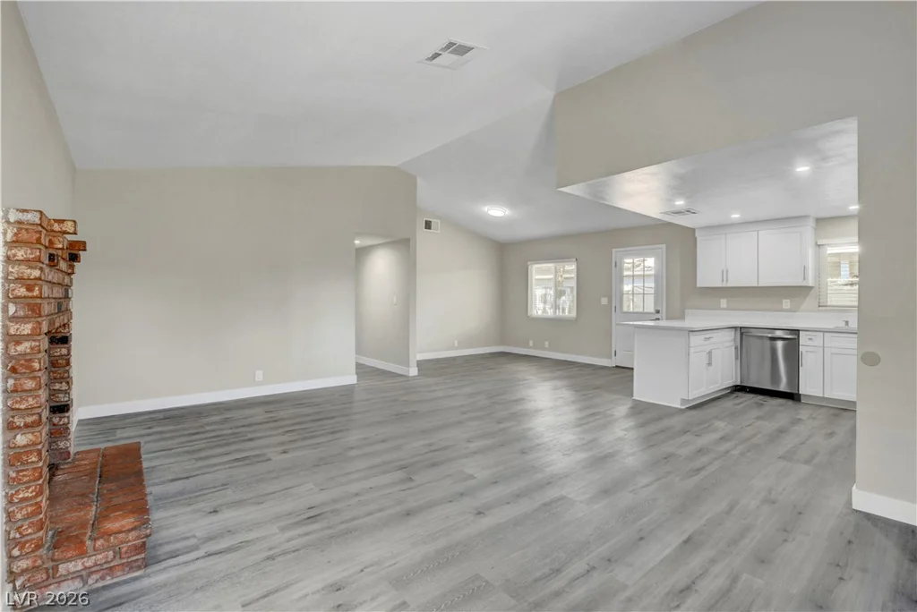3948 New Hope, Las Vegas, NV 89110