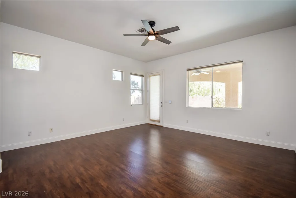 10243 Bright Harbor, Las Vegas, NV 89135