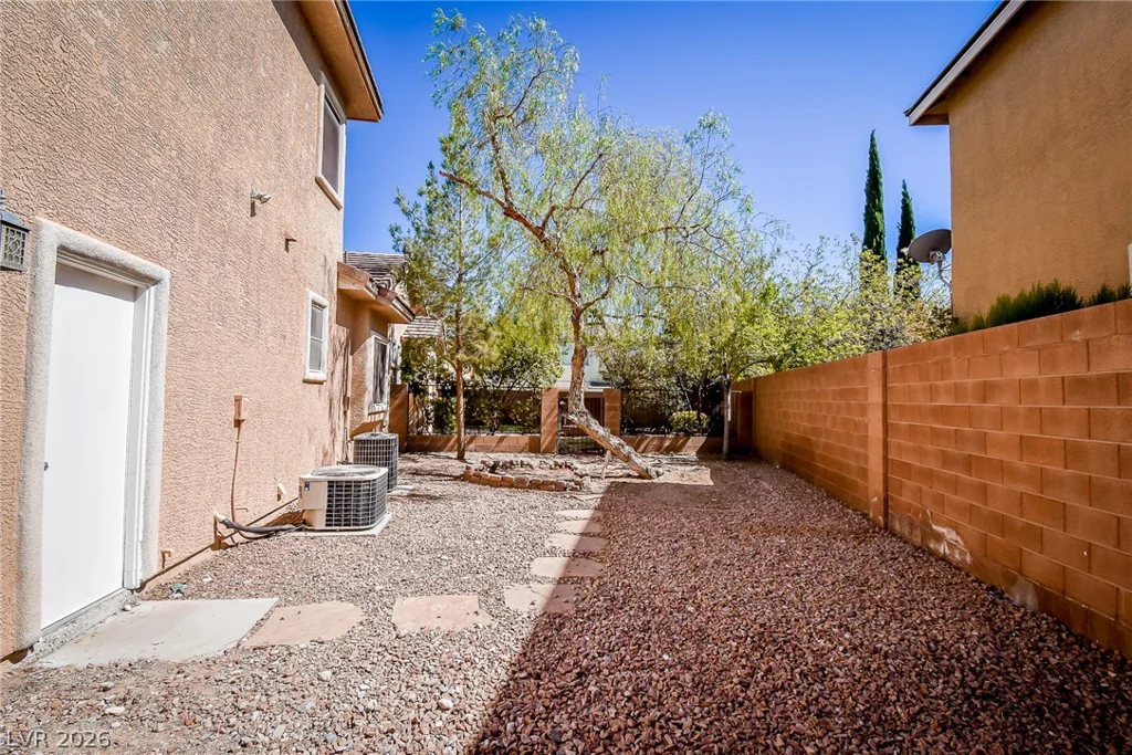 10243 Bright Harbor, Las Vegas, NV 89135