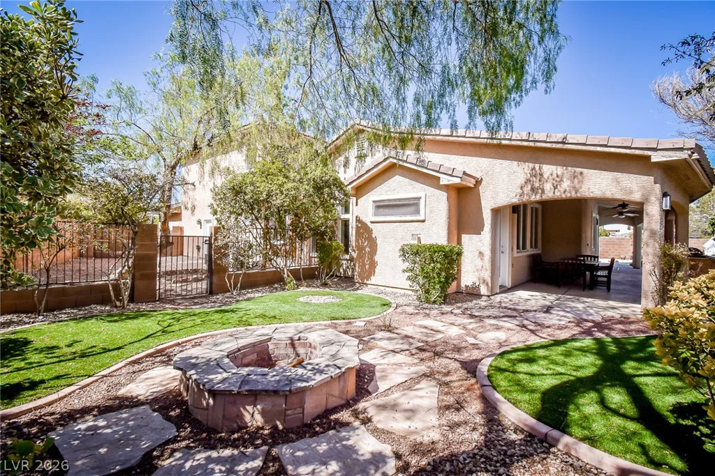 10243 Bright Harbor, Las Vegas, NV 89135