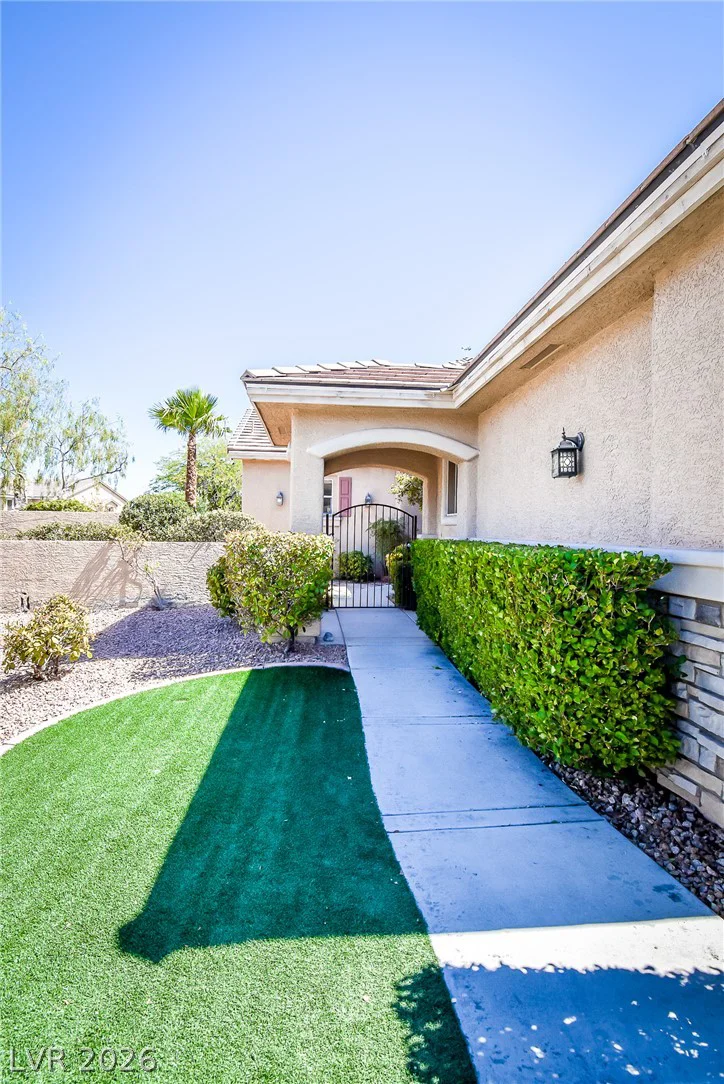 10243 Bright Harbor, Las Vegas, NV 89135