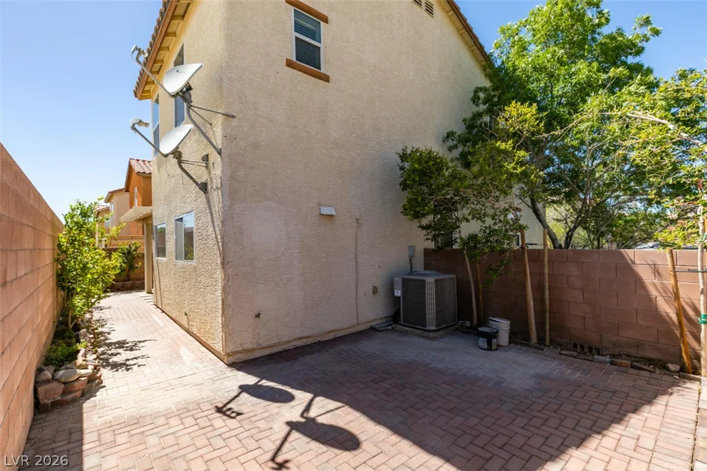 91 Lockheed, Las Vegas, NV 89183
