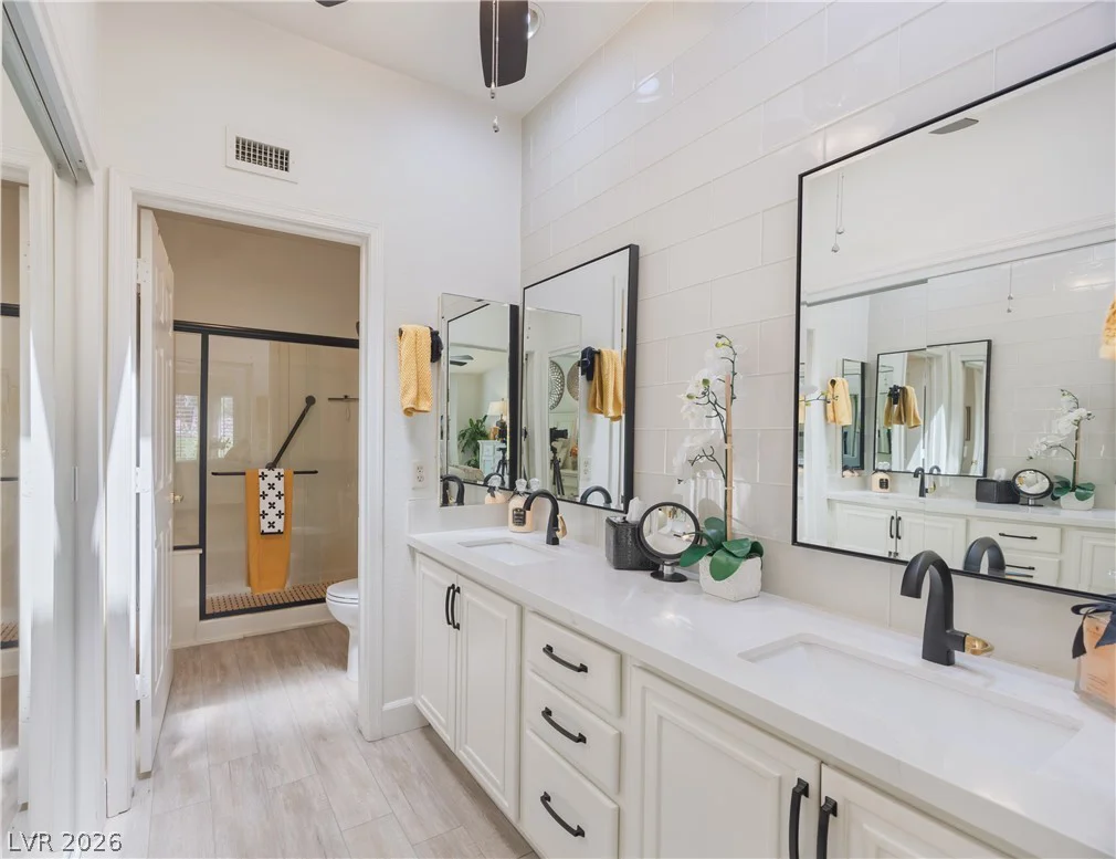 2405 Dove Valley, Las Vegas, NV 89134