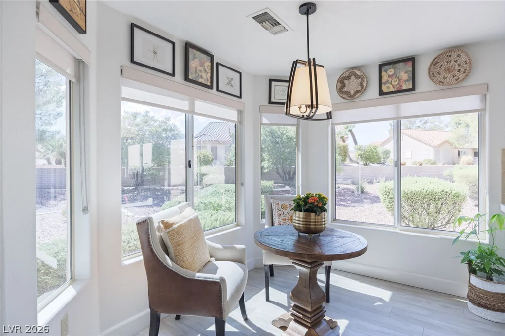 2405 Dove Valley, Las Vegas, NV 89134