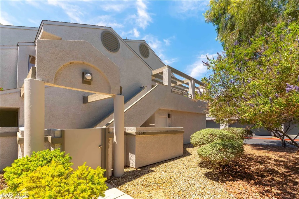 5609 Orchard, Las Vegas, NV 89110