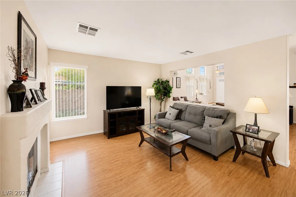 327 Abbington, Henderson, NV 89074