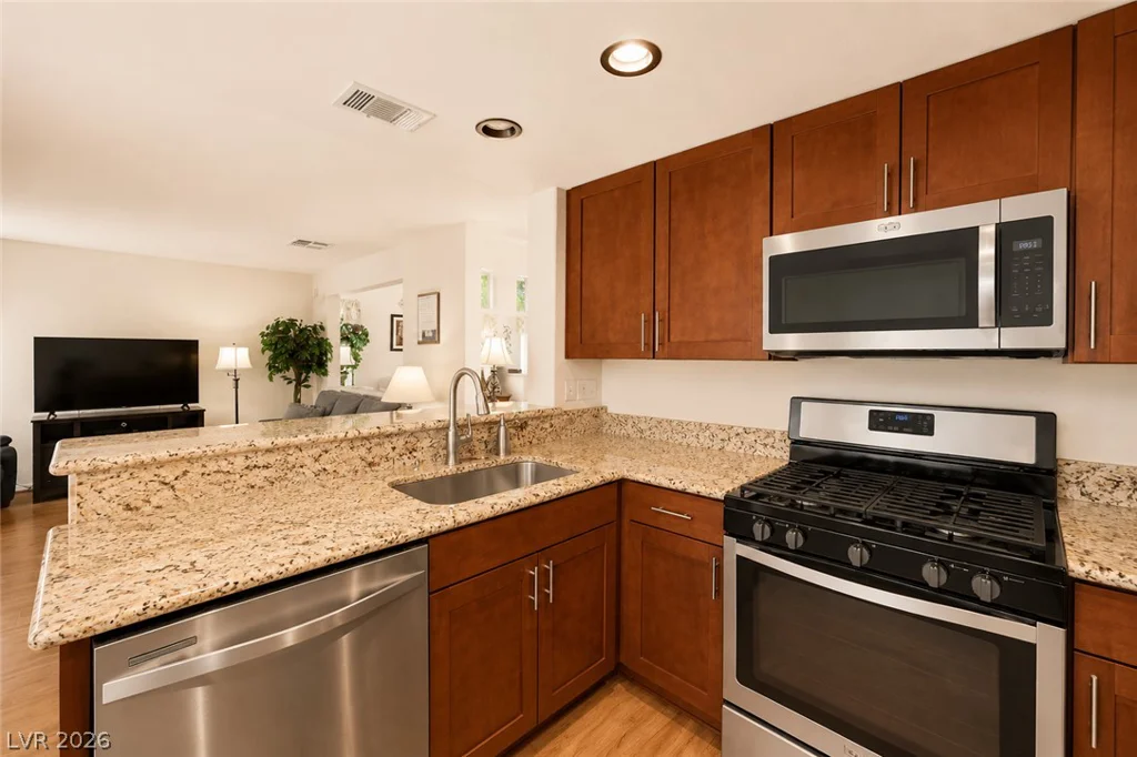 327 Abbington, Henderson, NV 89074