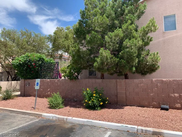 50 Belle Ridge, Las Vegas, NV 89123
