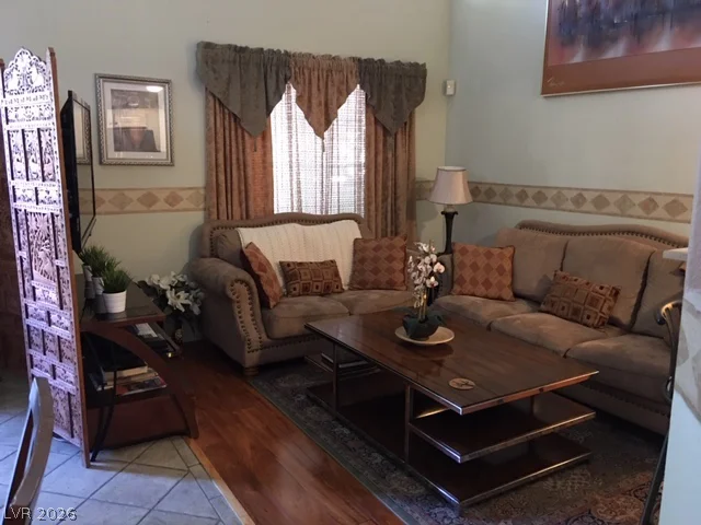 50 Belle Ridge, Las Vegas, NV 89123