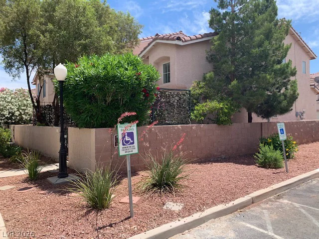 50 Belle Ridge, Las Vegas, NV 89123