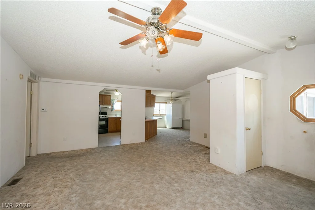 6461 Creb, Pahrump, NV 89060