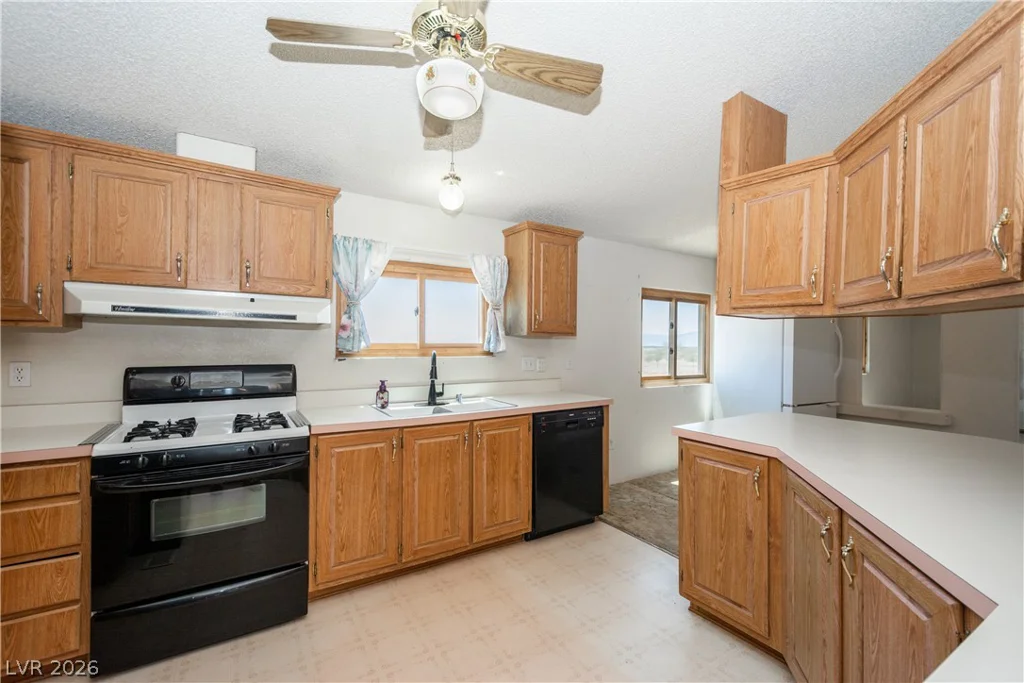 6461 Creb, Pahrump, NV 89060