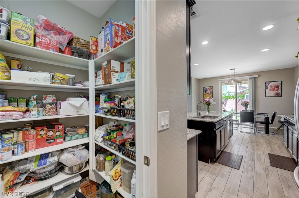 7306 Rainford, Las Vegas, NV 89148