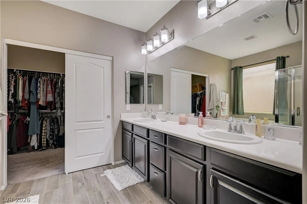 7306 Rainford, Las Vegas, NV 89148