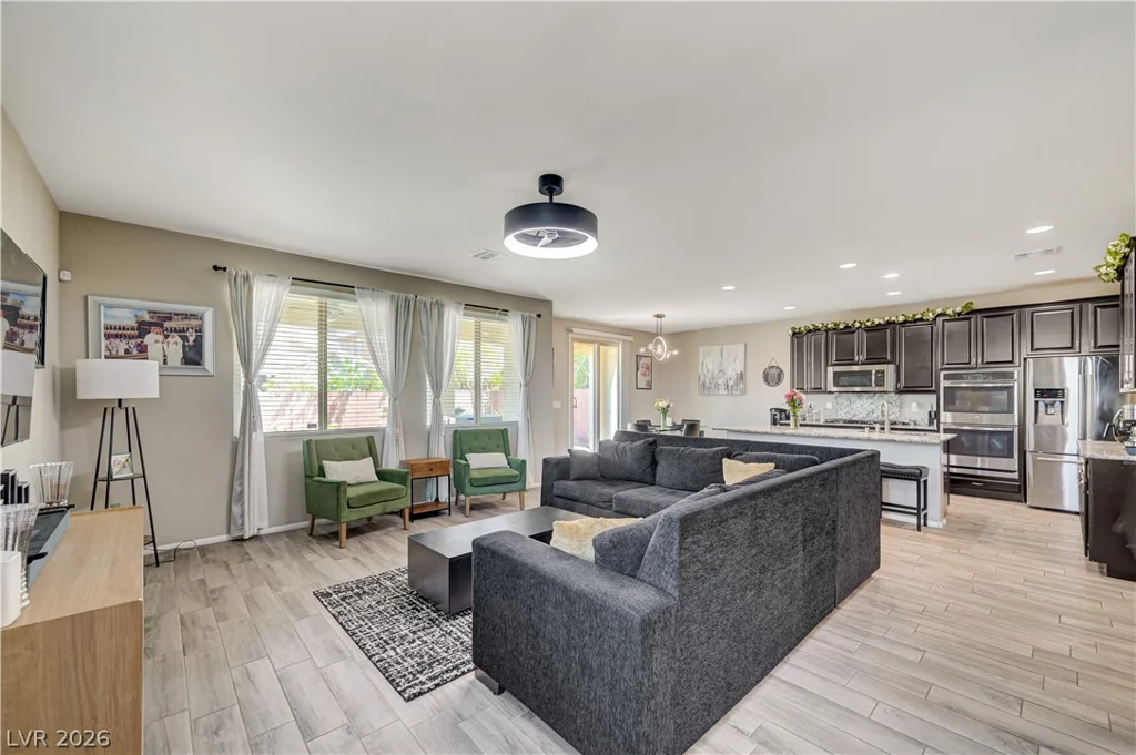 7306 Rainford, Las Vegas, NV 89148
