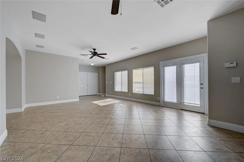 9004 Snowtrack, Las Vegas, NV 89149