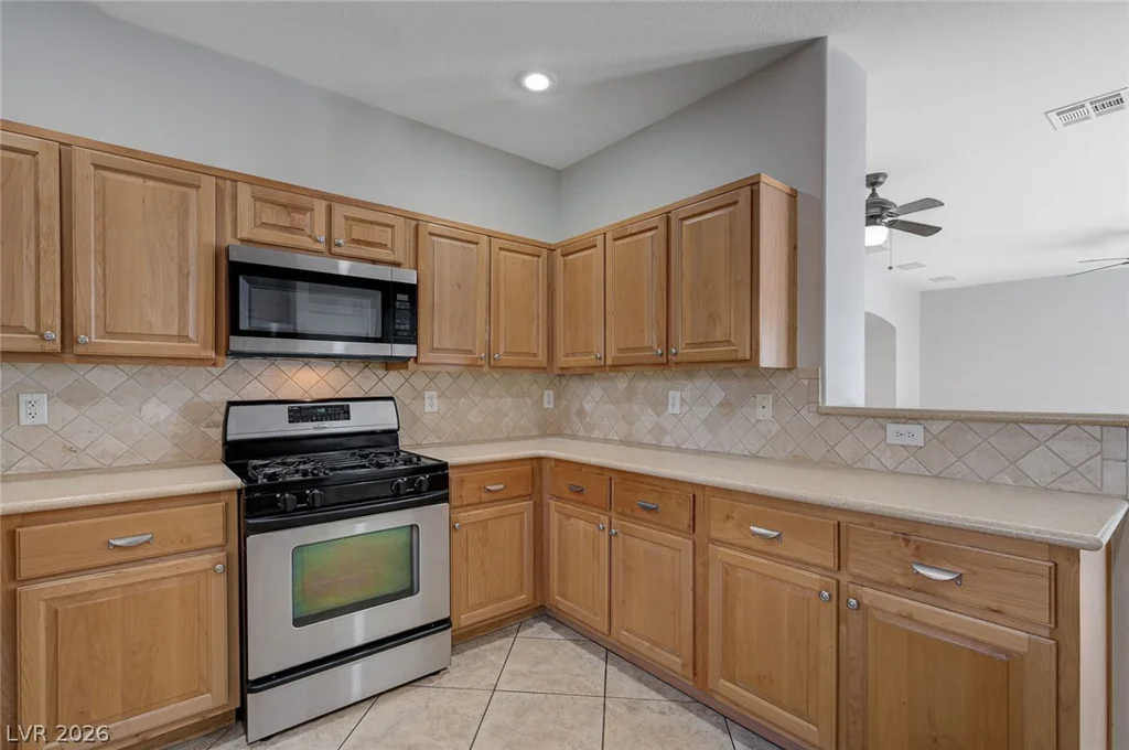 9004 Snowtrack, Las Vegas, NV 89149