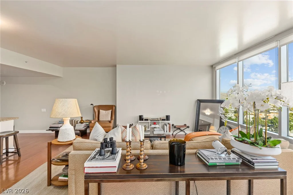 322 Karen, Las Vegas, NV 89109