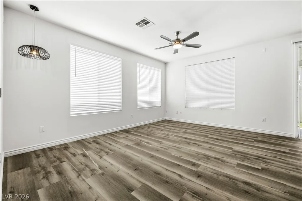 8352 Cambridge Grove, Las Vegas, NV 89139