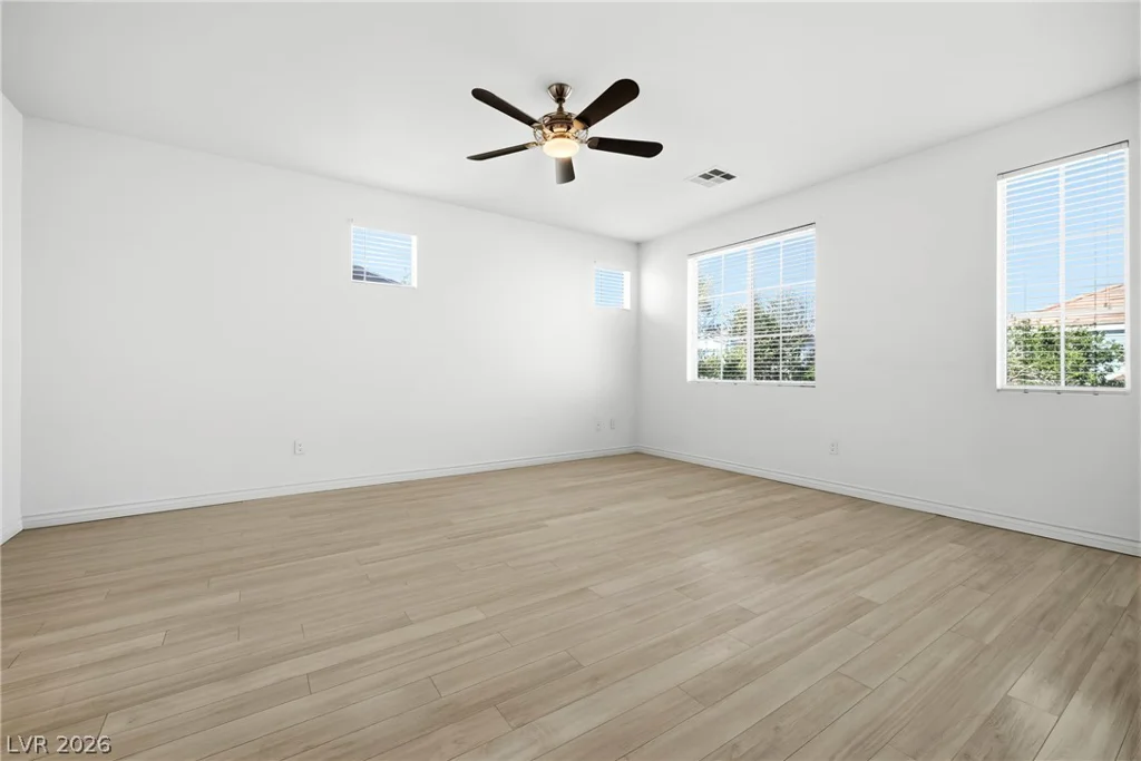 8352 Cambridge Grove, Las Vegas, NV 89139
