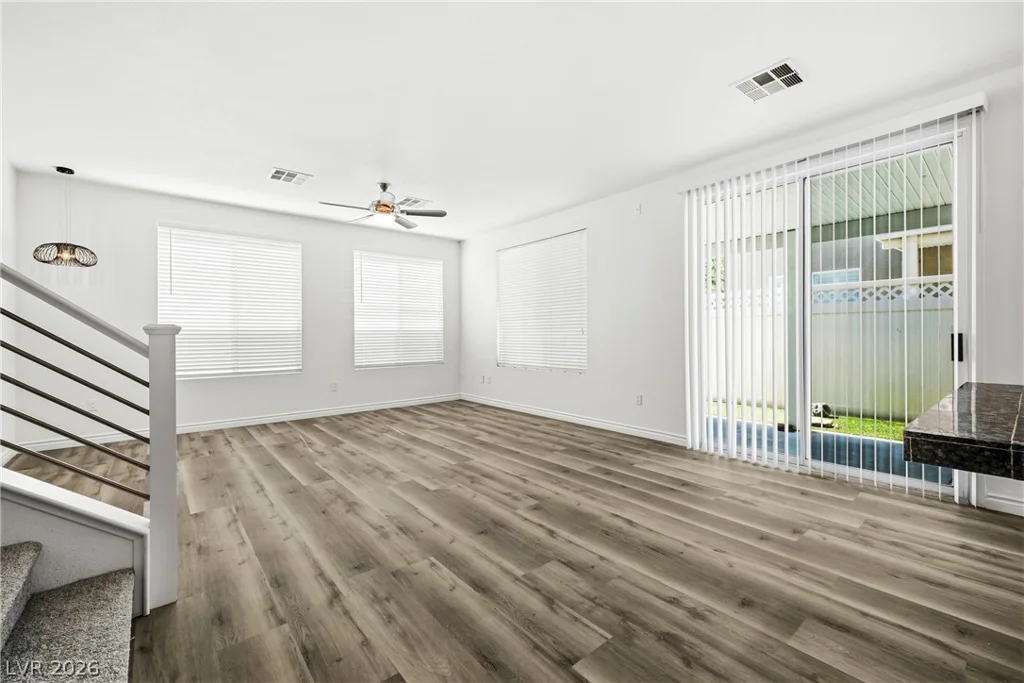 8352 Cambridge Grove, Las Vegas, NV 89139